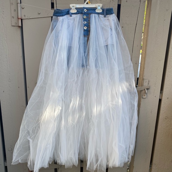 Reversed Denim Skirt Tulle Overlay WHITE - Picture 8 of 8